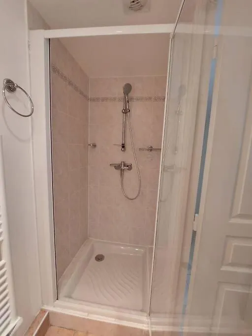 Appartement T3 agréable, proche centre et plage. Carqueiranne 0*,